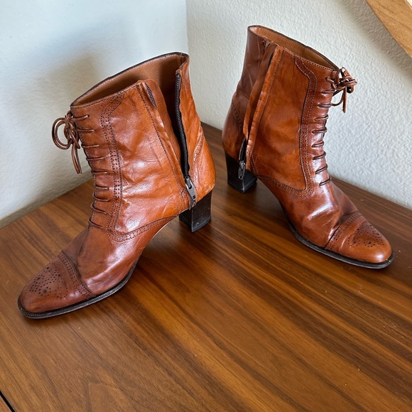 Vintage Italian Victorian Style Oxford Ankle Boots - Picture 2 of 6